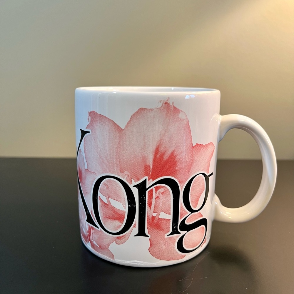 STARBUCKS 2006 Hong Kong City mug NWOT
